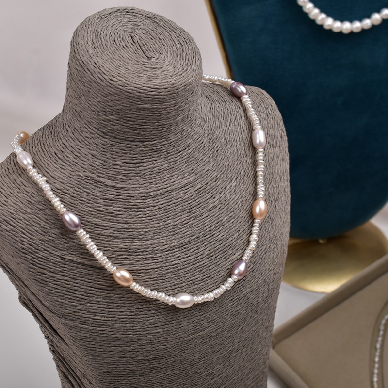 Natural pearl necklace for women, high-end and light luxury, candy-colored spliced beaded collarbone chain, gentle and elegant Baroque necklace Application Scenario