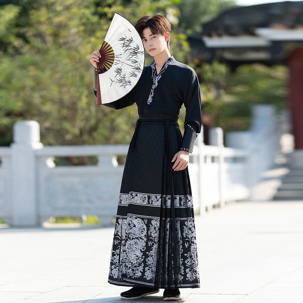 国潮汉服男中国风武侠剑客古风织金马面裙新中式学生男士情侣套装