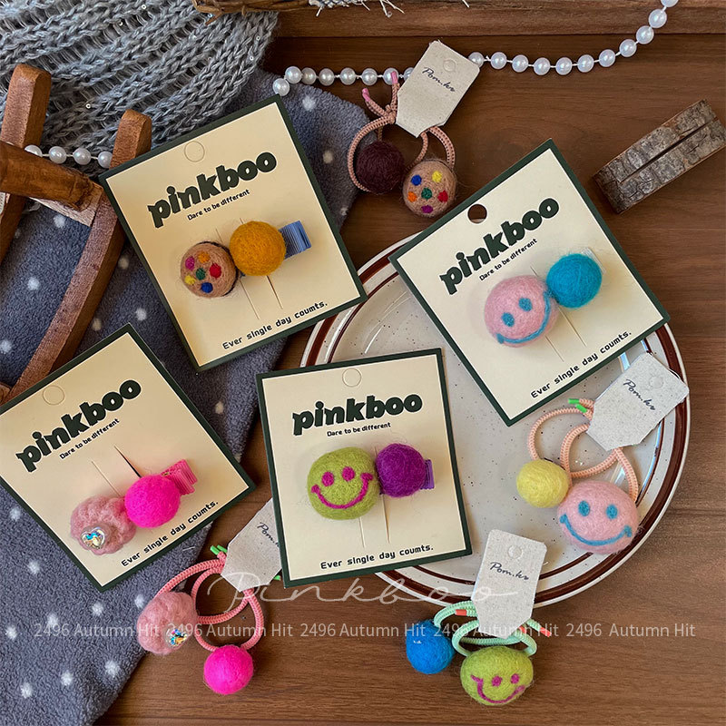 New Korean-style autumn wool felt handcrafted hair clips, children's sweet smiling faces, side bangs clips, elastic hair bands, pinkboo smiling face pom-ball hair accessory set, colorful hair clips, hair bands, cute and energetic daily life