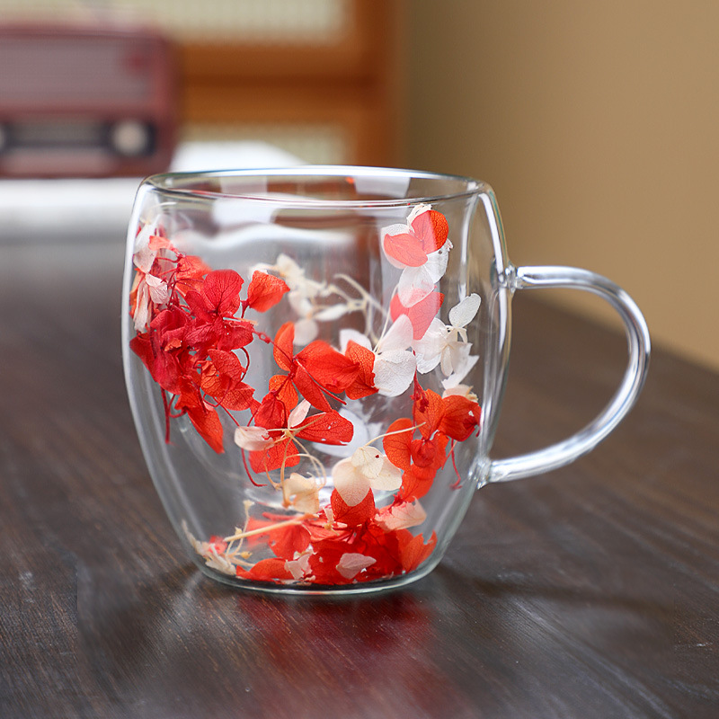 High borosilicate glass cups, double-layer dry flower glass cups, explosion-proof and heat-insulating, high appearance level with handles, drinking cups and coffee cups Application Scenario