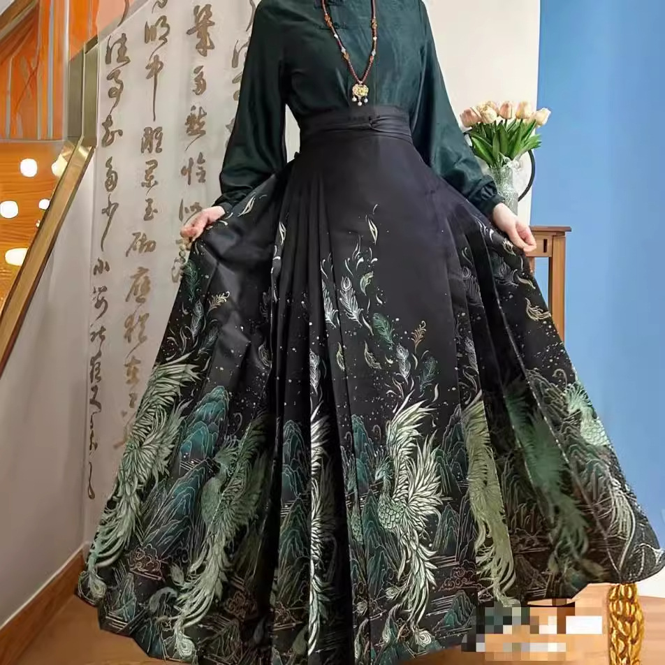 国潮重工刺绣织金马面裙复古风新中式国风改良汉服半身长裙女度假风