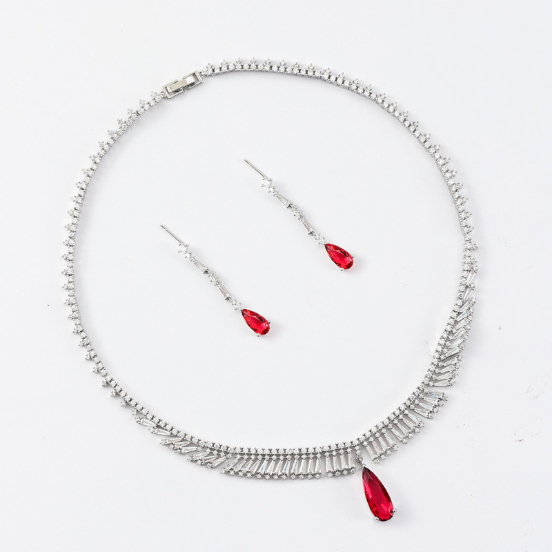 Cross-border simple, exquisite and niche zircon water drop necklace and earring set for women, diamond-encrusted and gold-plated jewelry set wholesale Item Picture