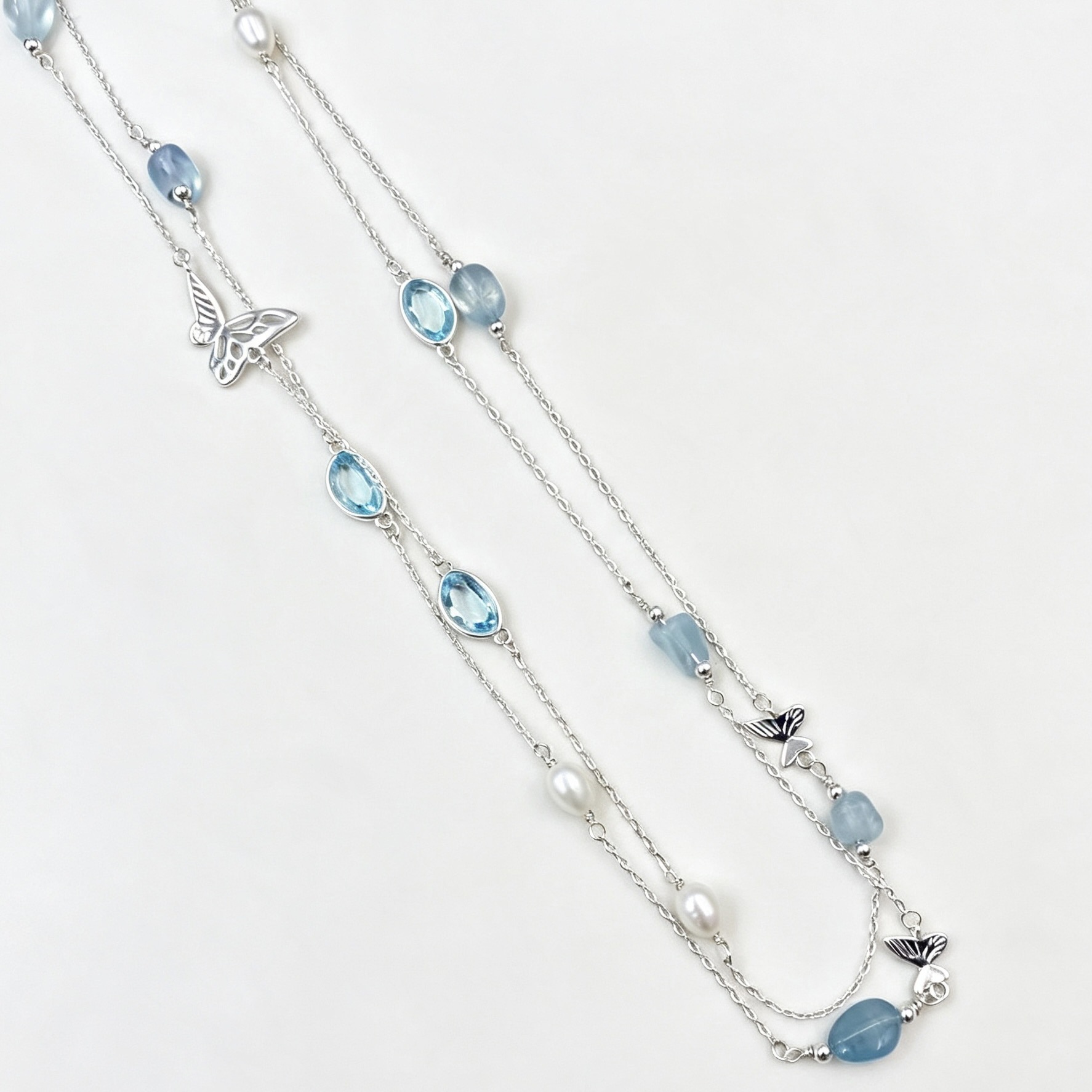 Double-layer butterfly pendant necklace, colorful round beads and pearl spliced collarbone chain, gentle and ethereal multi-color women's neck jewelry wholesale Item Picture