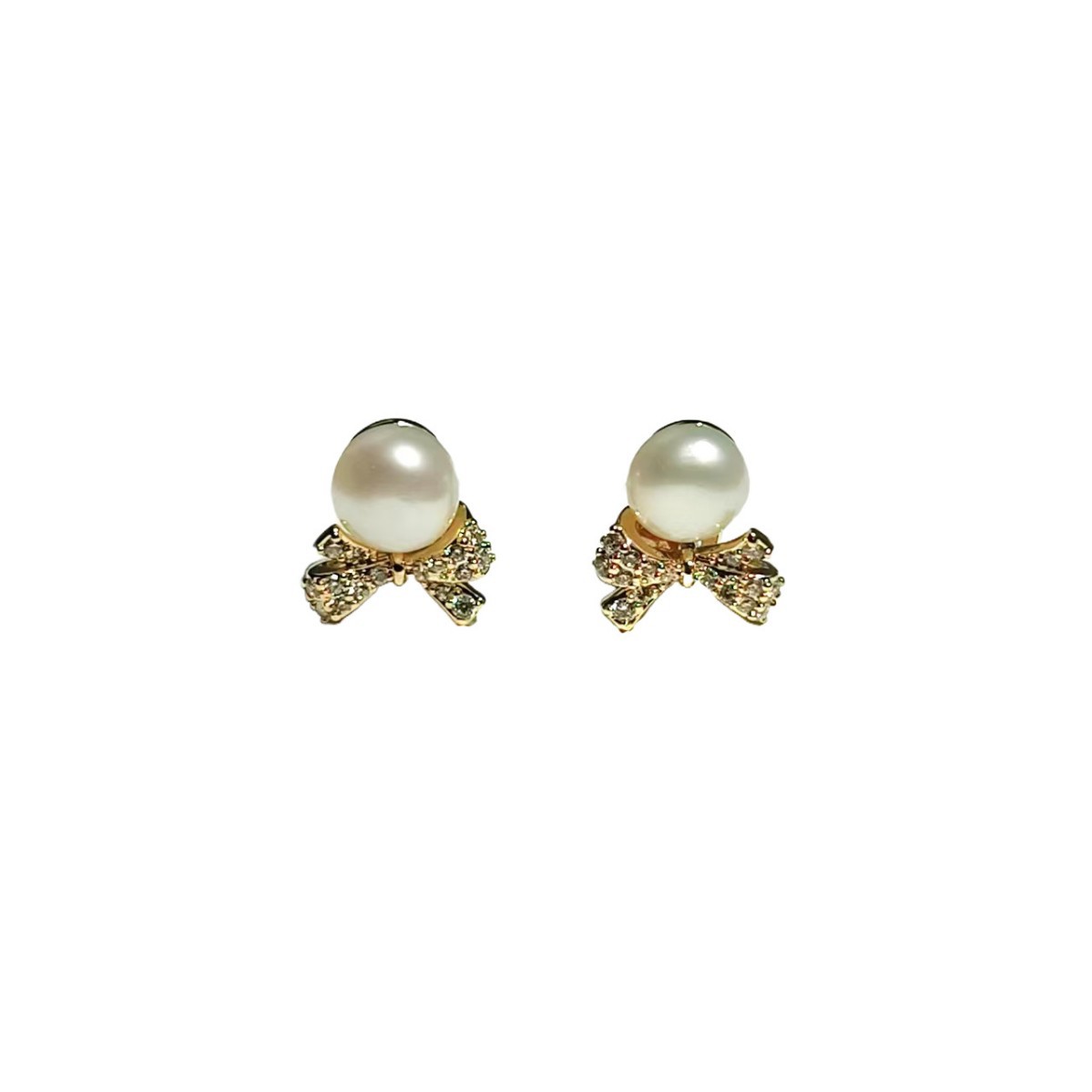 Bow stud earrings for women, retro, simple, versatile and fashionable pearl earrings, high-end, niche and elegant earrings, trendy accessories Item Picture