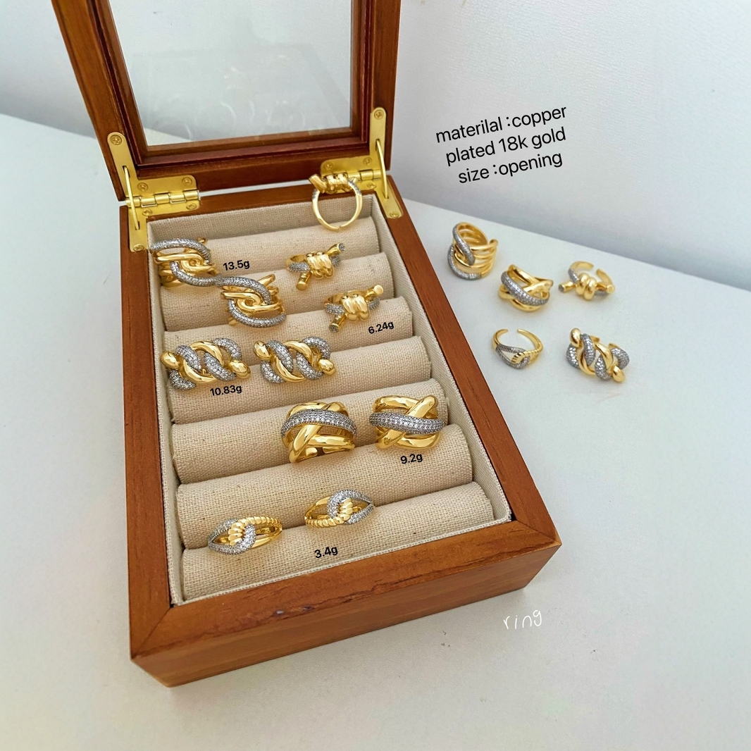 Moda europea y americana ligera extravagancia geometría irregular apertura anillo de diseño de mujer sentido de nicho personalidad zirconita anillo
