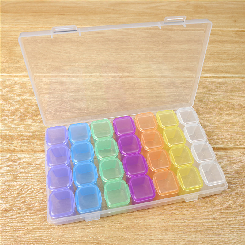 The manufacturer has 28-compartment flip-top transparent plastic box rectangular diamond painting jewelry cross-border storage box in stock details Picture