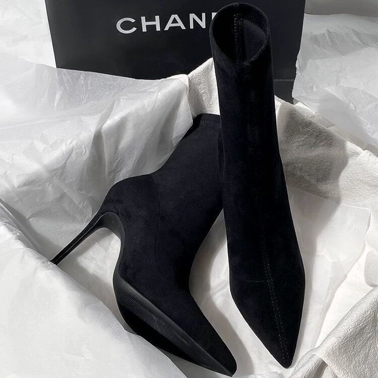 靴子女/男士马丁靴/男士马丁靴冬季/马丁靴/女靴鞋女士长款时尚产品图