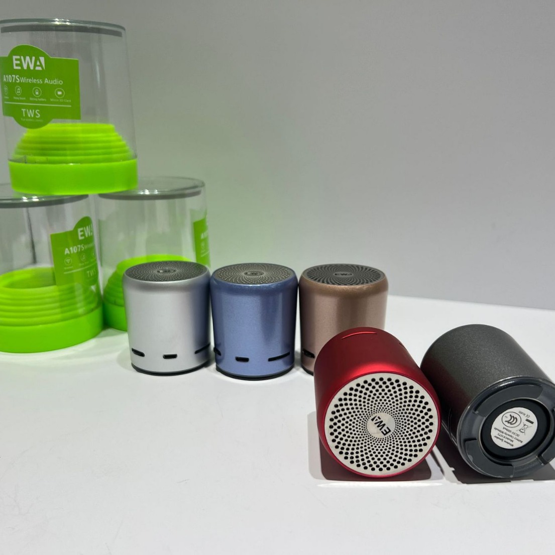 EWA-A107S Mini Outdoor portable TWS waterproof subwoofer Bluetooth speaker factory direct sales Specification image