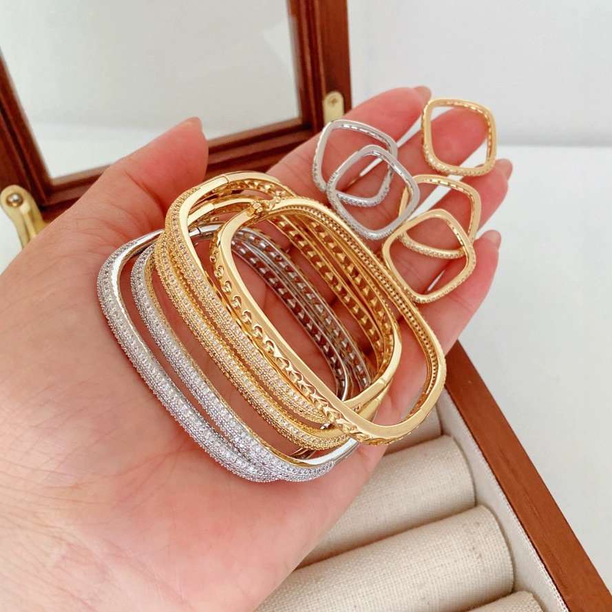 24 New European and American best-selling hollowed-out full diamond style bracelet, semi-hollowed-out star-shaped versatile bracelet for women