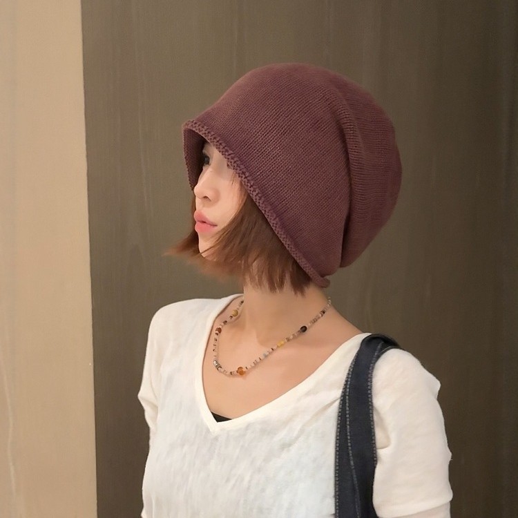 Japanese-style solid-color knitted pile hat for women in autumn and winter, loose headwear, casual and versatile, face-enhancing small bun hat, cold hat Item Picture