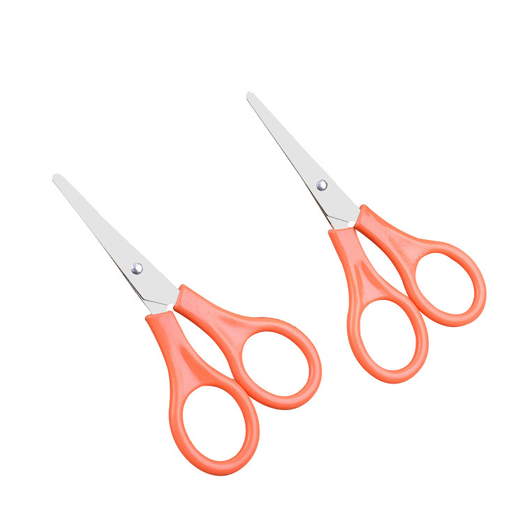 Wholesale of sewing kits, small scissors, stainless steel yarn shears, trimming scissors, bandage scissors, children's scissors, and small scissors in stock Application Scenario