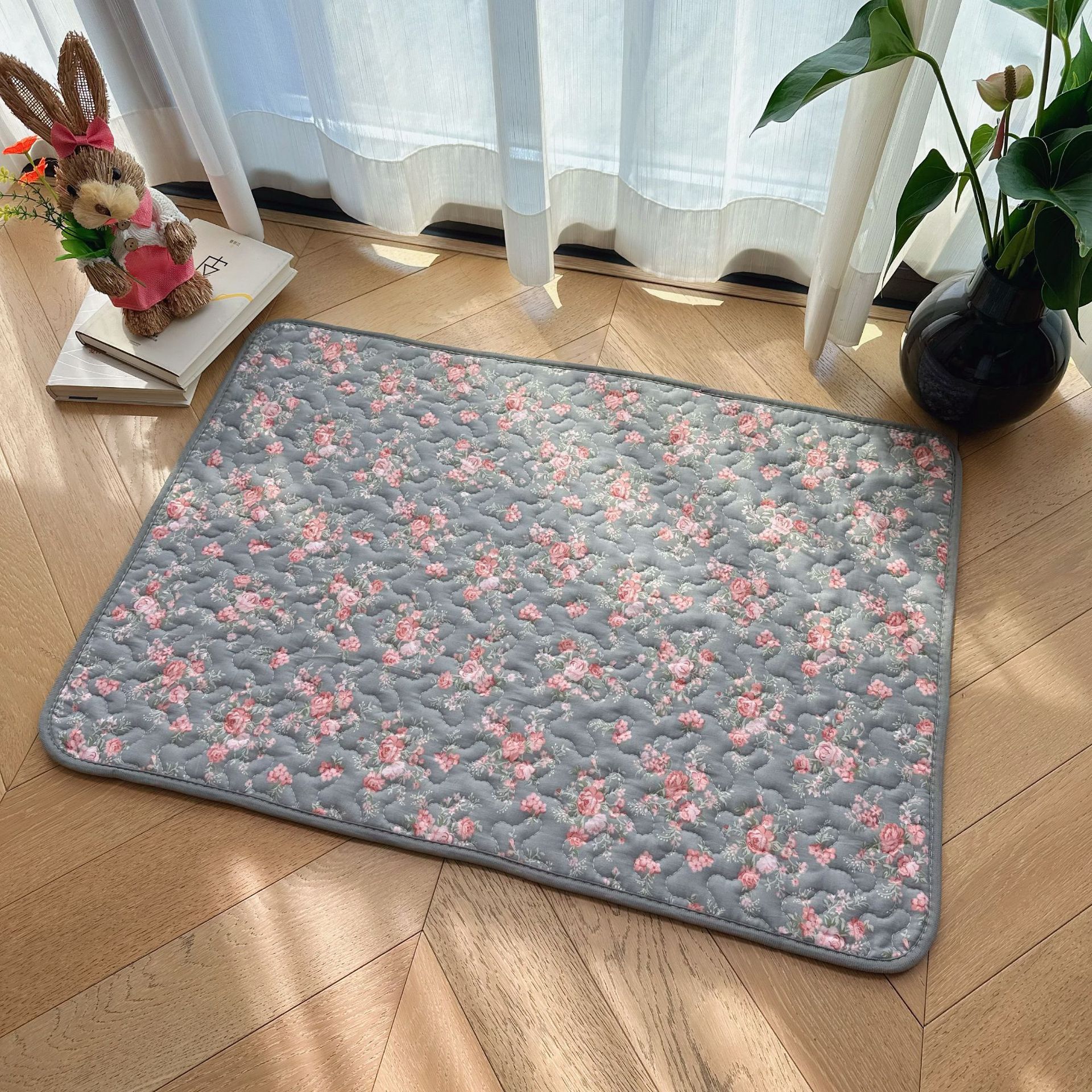 New patterned quilted cotton floor MATS, thickened foot MATS, multi-functional anti-slip MATS, machine washable pet MATS, fabric MATS Specification image