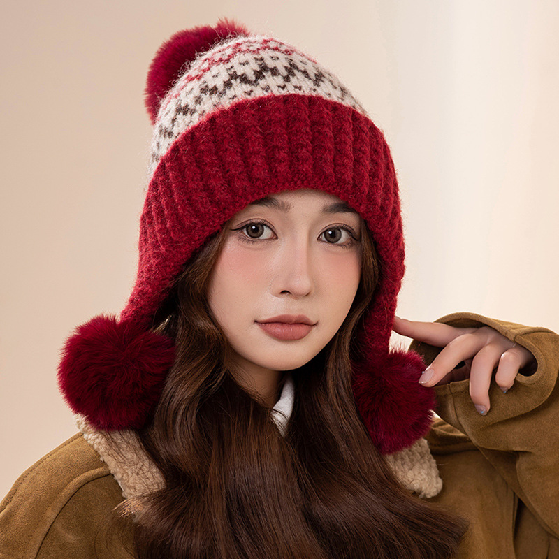 Multicolored jacquard wool ear-protecting knitted hat for women to show off their faces, warm for winter and autumn cycling, windproof and cold-proof thickened velvet hat details Picture