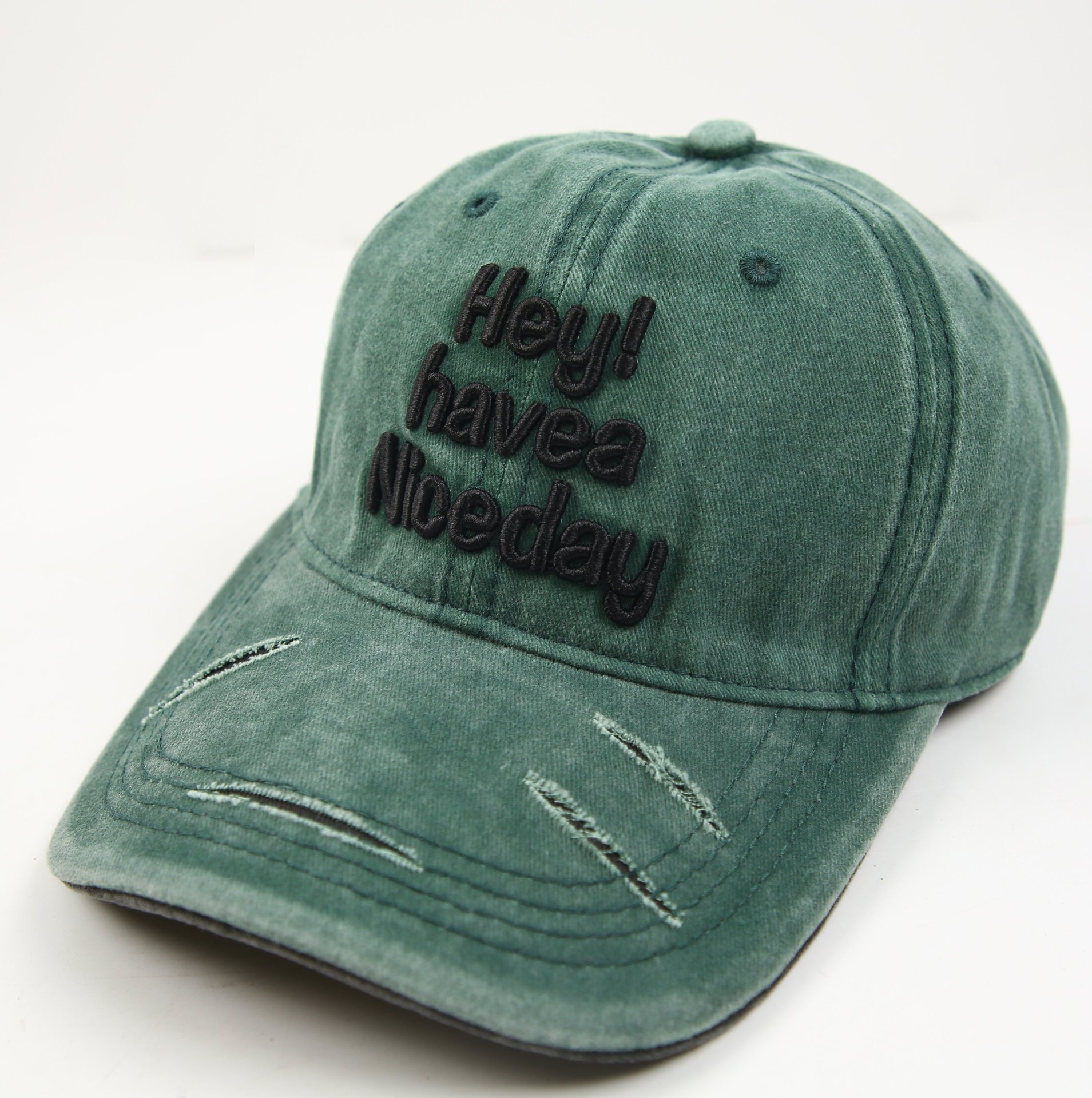 Retro washed denim caps, artistic distressed three-dimensional embroidered letter men's and women's baseball caps, college-style baseball caps Application Scenario