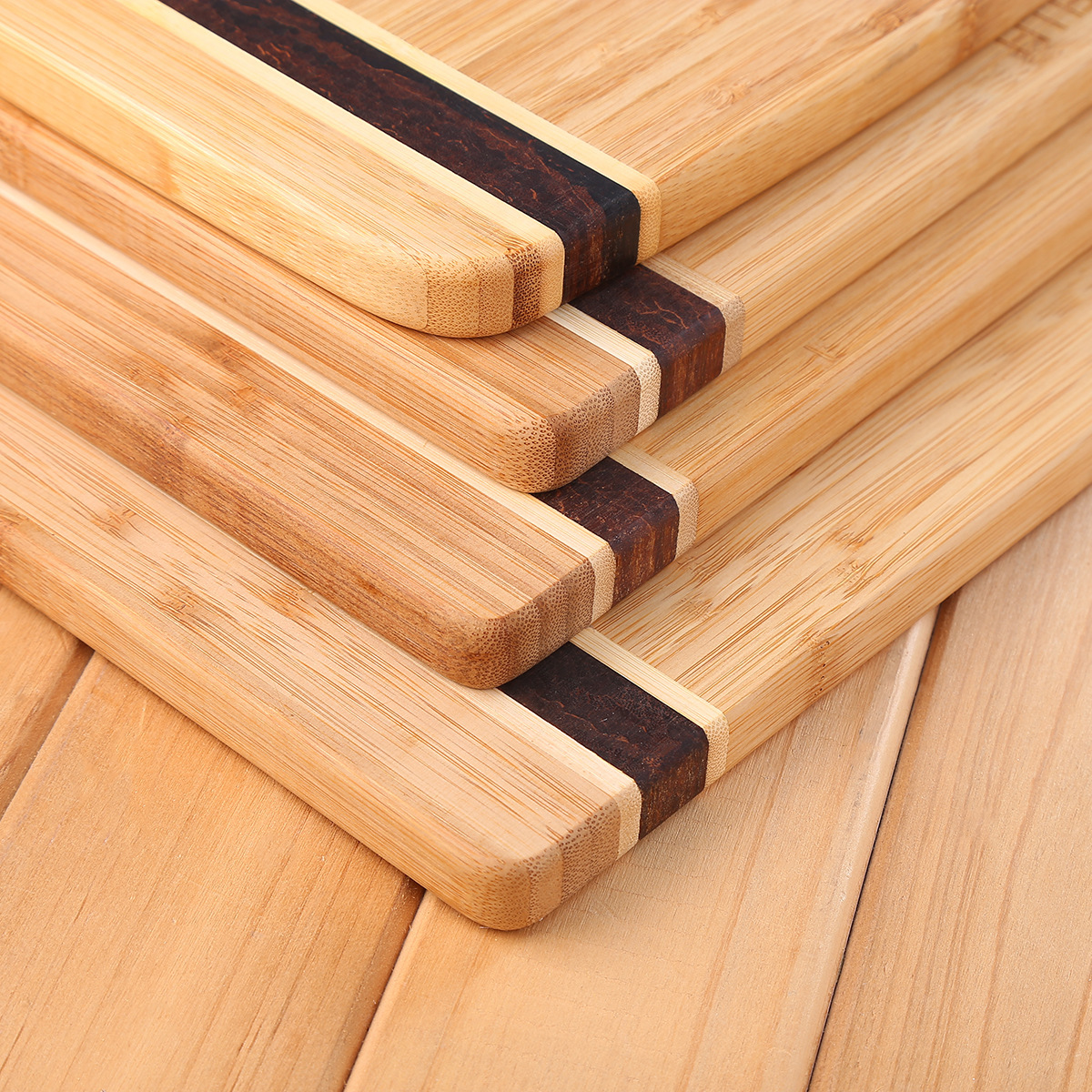 Customized Nan bamboo household vegetable cutting board, square bamboo and wood cutting board, travel fruit cutting board, portable camping small cutting board details Picture