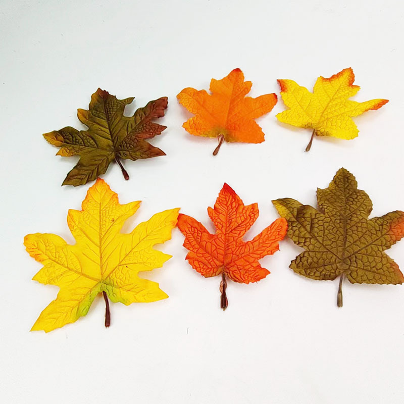 亚马逊爆款单片仿真秋色枫叶树叶场景布置万圣节装饰摄影道具细节图