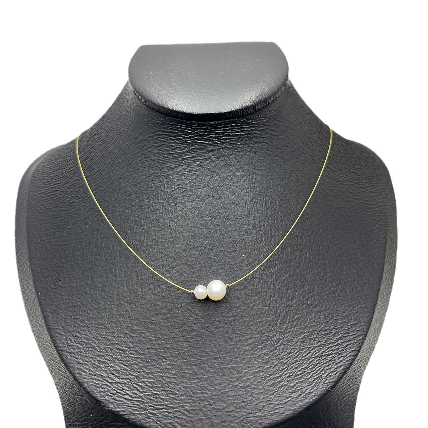 Korean minimalist style natural freshwater pearl necklace, feminine, niche design, versatile and high-end neckchain, collarbone chain Item Picture