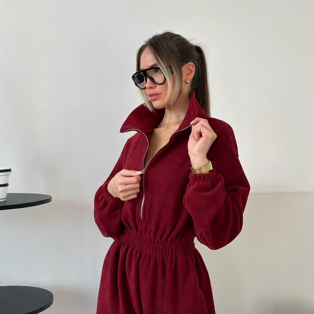 The new fashionable long-sleeved jumpsuit for women from European and American Spring and Autumn Women's Clothing, a casual semi-open-collar stretched-waist jumpsuit Item Picture