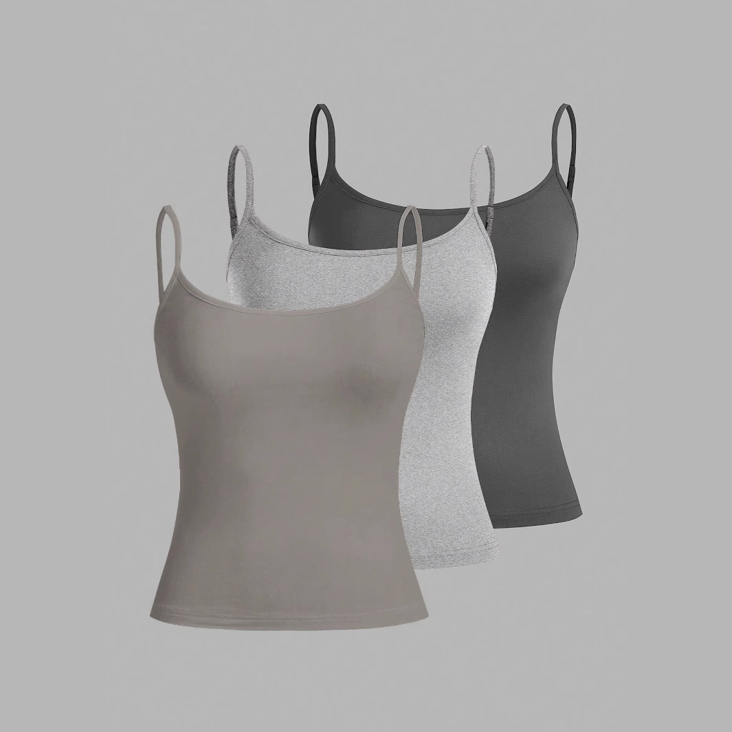 This is a soft and skin-friendly sportswear top with a thin shoulder strap base from Europe and America, which exudes a feminine charm. It also features a slimming and form-fitting halter top details Picture
