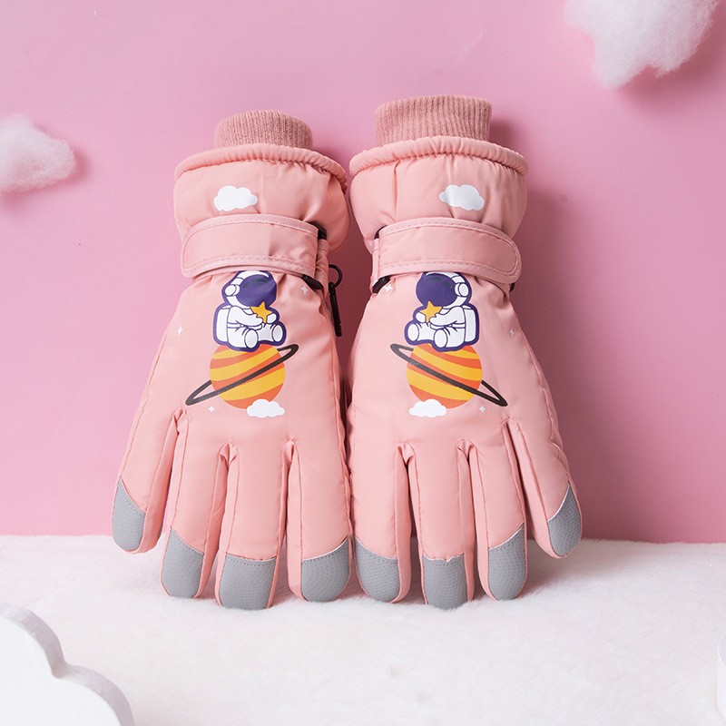 【BERTON OUTDOOOR】 Autumn and winter outdoor children's ski gloves with fleece and thickened warmth and anti-slip features, cartoon waterproof and cold-proof gloves for boys and girls Specification image