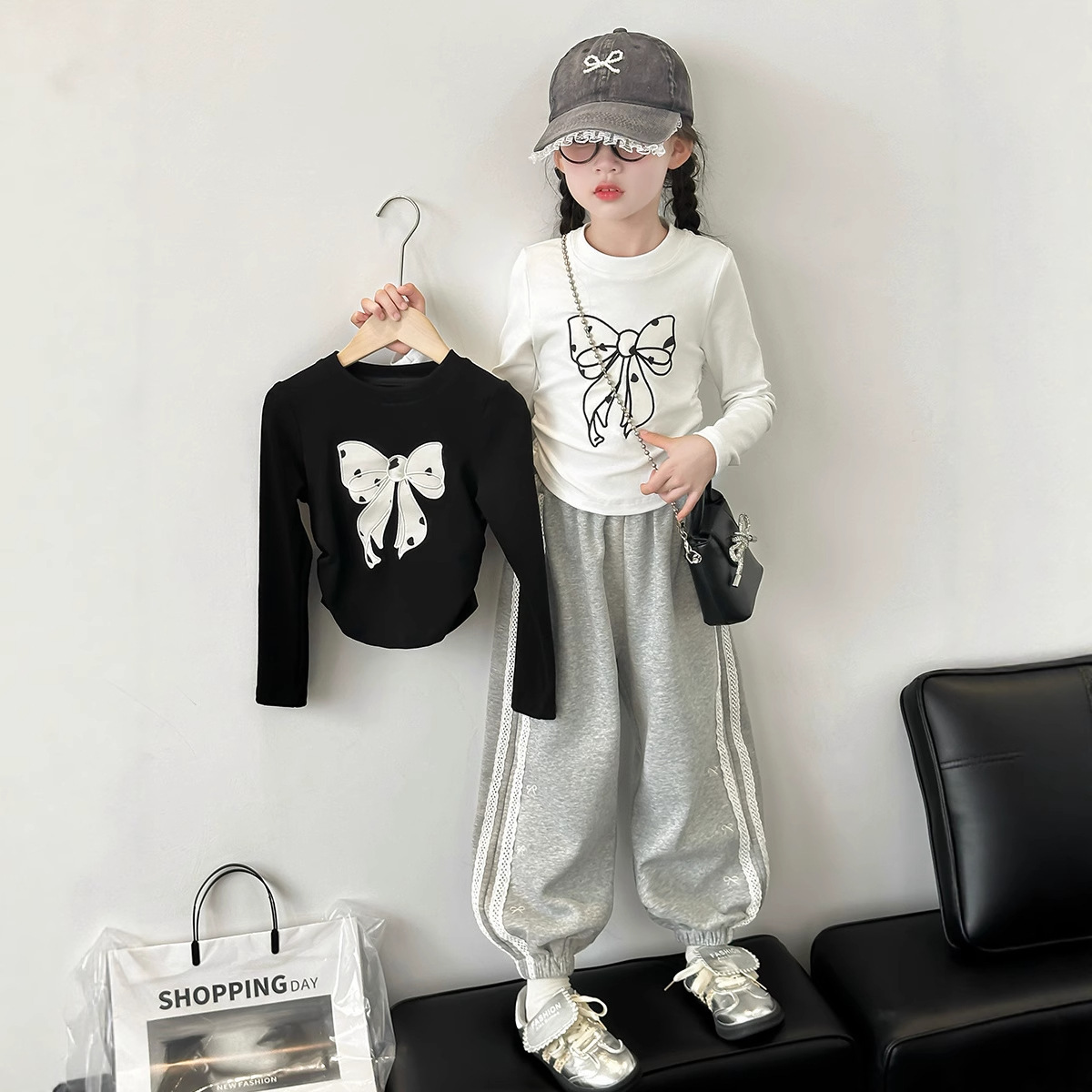 AINI Girls' autumn collection bow base shirt New versatile children's top Stylish girls' autumn and winter long-sleeved T-shirt Application Scenario