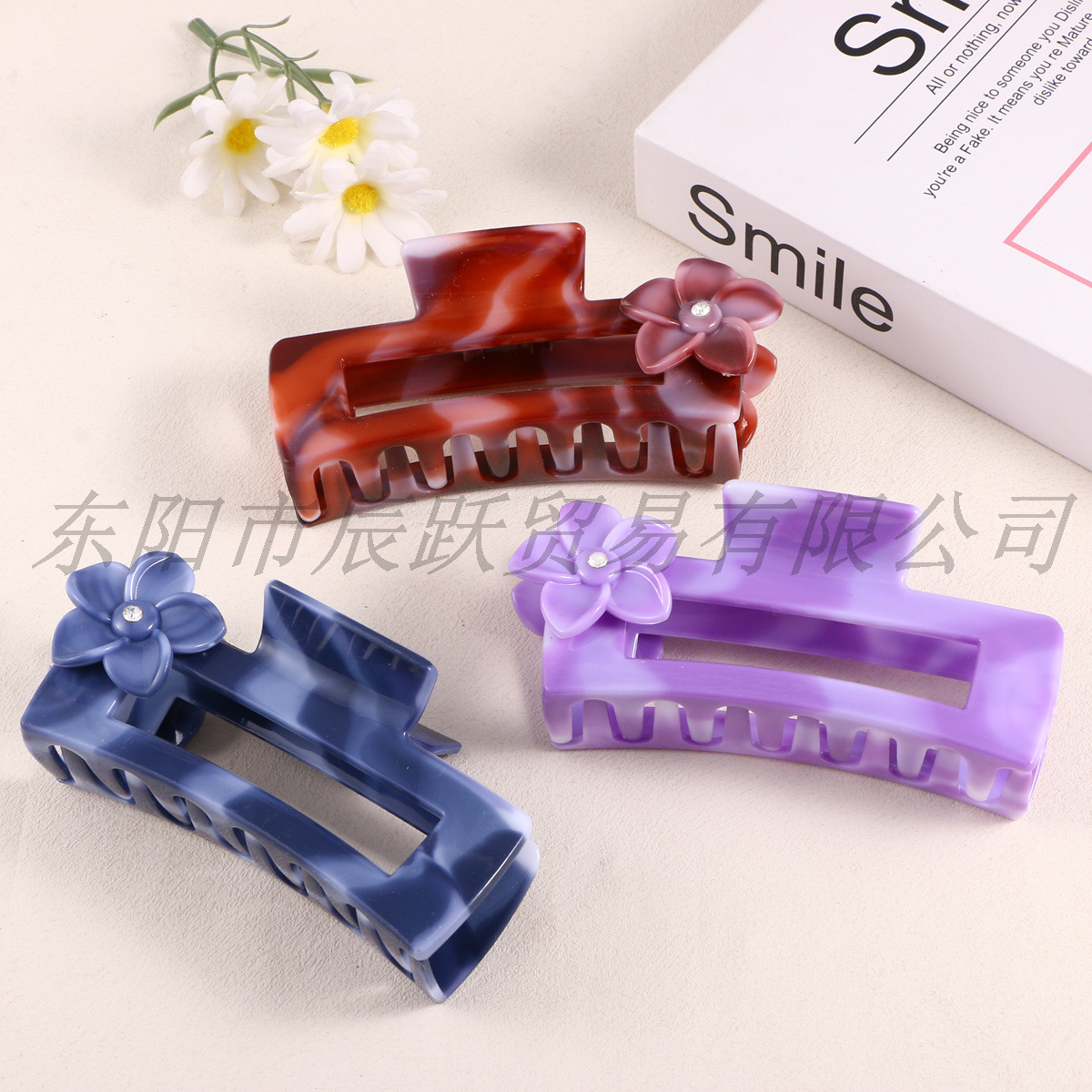 Flower dot diamond accessory, square clip, caramel-colored color-coated flower square clip, high-end look, back of the head updo hair accessory, women's headwear Specification image