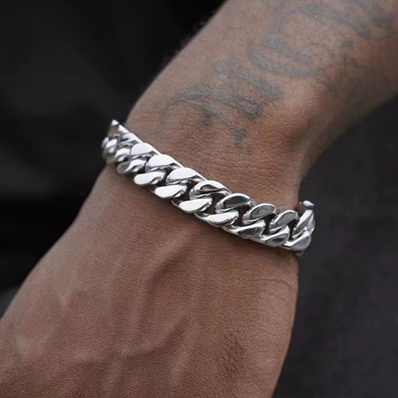 Cuban chain bracelet, men's hip-hop high street accessory, American Hip-hop cold trend, cool titanium steel couple's bracelet Specification drawing