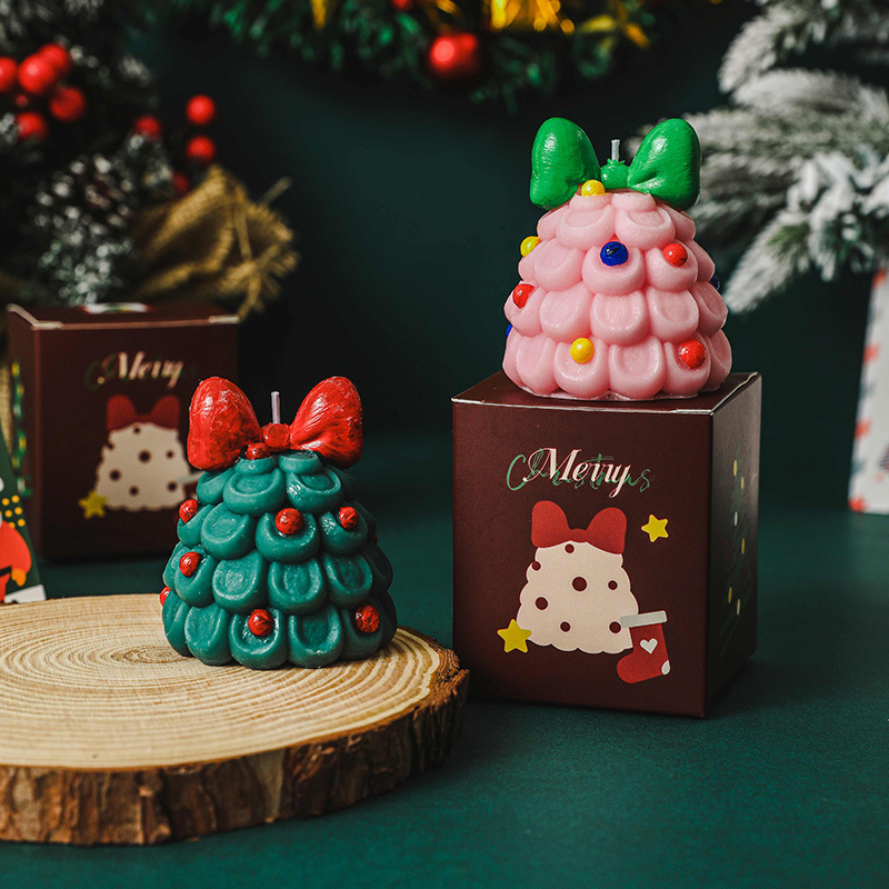 Bow Christmas tree scented candle gift, handmade scented Christmas decorative item, festive scented candle details Picture