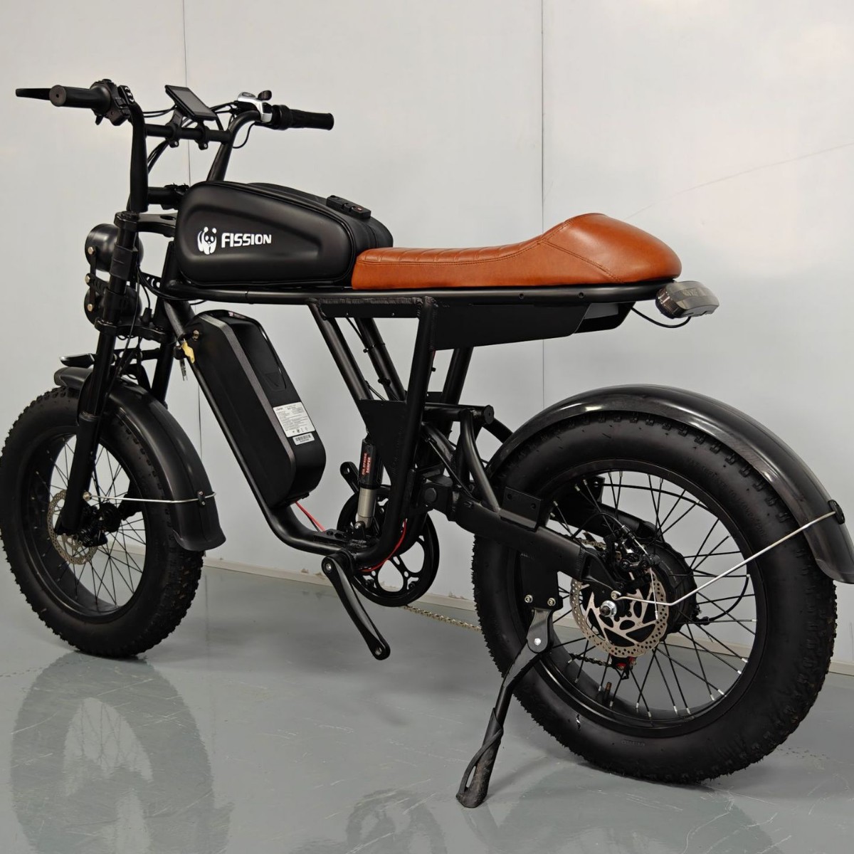 20-inch snow electric-assisted bicycle, a retro motorized electric bicycle Application Scenario