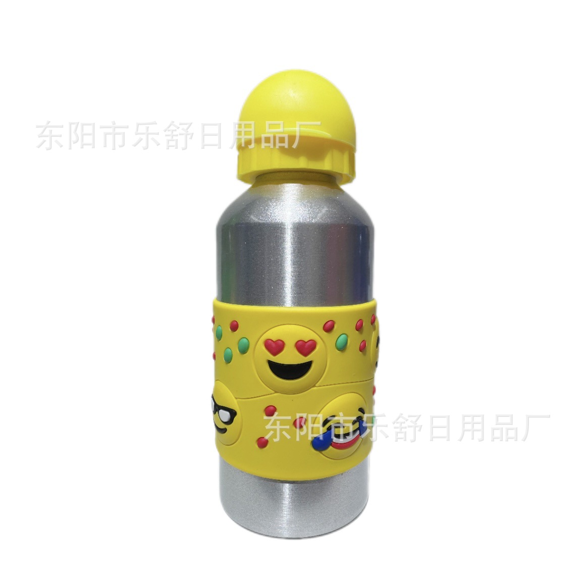 厂家直供新款卡通图案3D立体套皮铝壶卡通硅胶pvc软胶帽盖水壶产品图