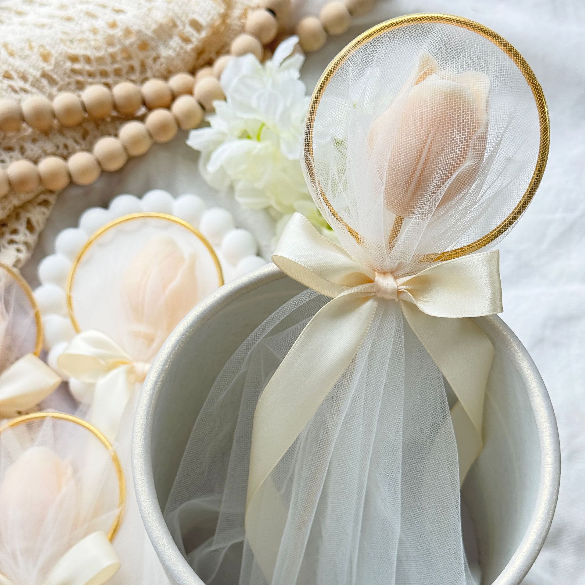 跨境外贸爆款郁金香香薰蜡烛高奢金属圈网纱婚礼伴手礼教师节礼物