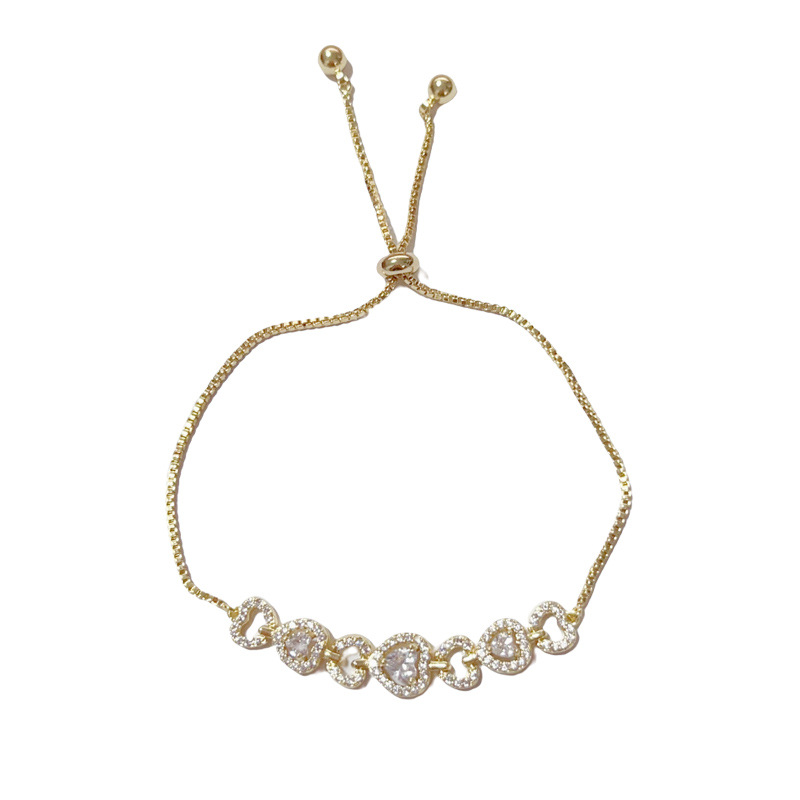 This exquisite and light luxury bracelet is slightly inlaid with zirconium hearts and features a pull-out design. It is stylish, simple, versatile, and exudes a high-end and dazzling charm Item Picture