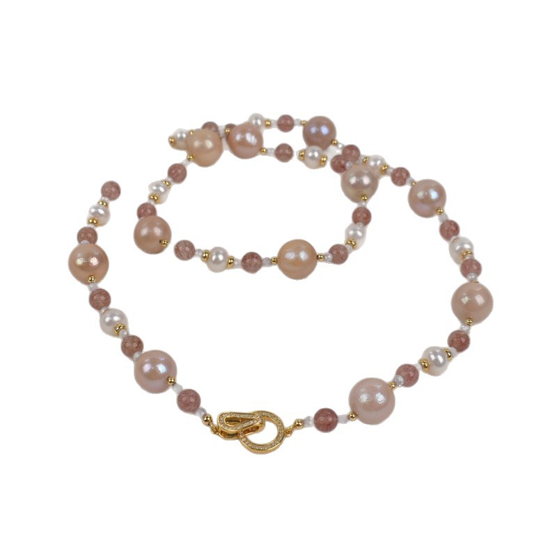 Original design of natural freshwater pearl sweater chain, fashionable outfit Edison pearl strawberry crystal necklace sweater chain Item Picture