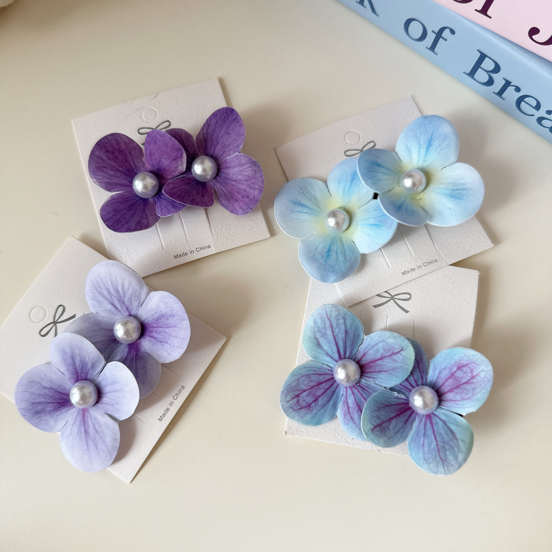 Mint Manbo Phalaenopsis pearl flower hair clip, seaside photo vacation style, side duckbill clip, super fairy-like hair accessory for women Specification drawing