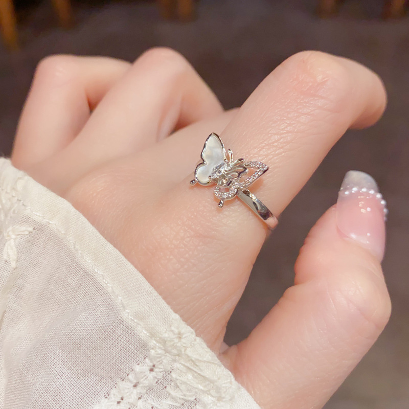 Summer's new minimalist design, hollowed-out shell butterfly opening ring, elegant and luxurious, versatile index finger ring with accessories