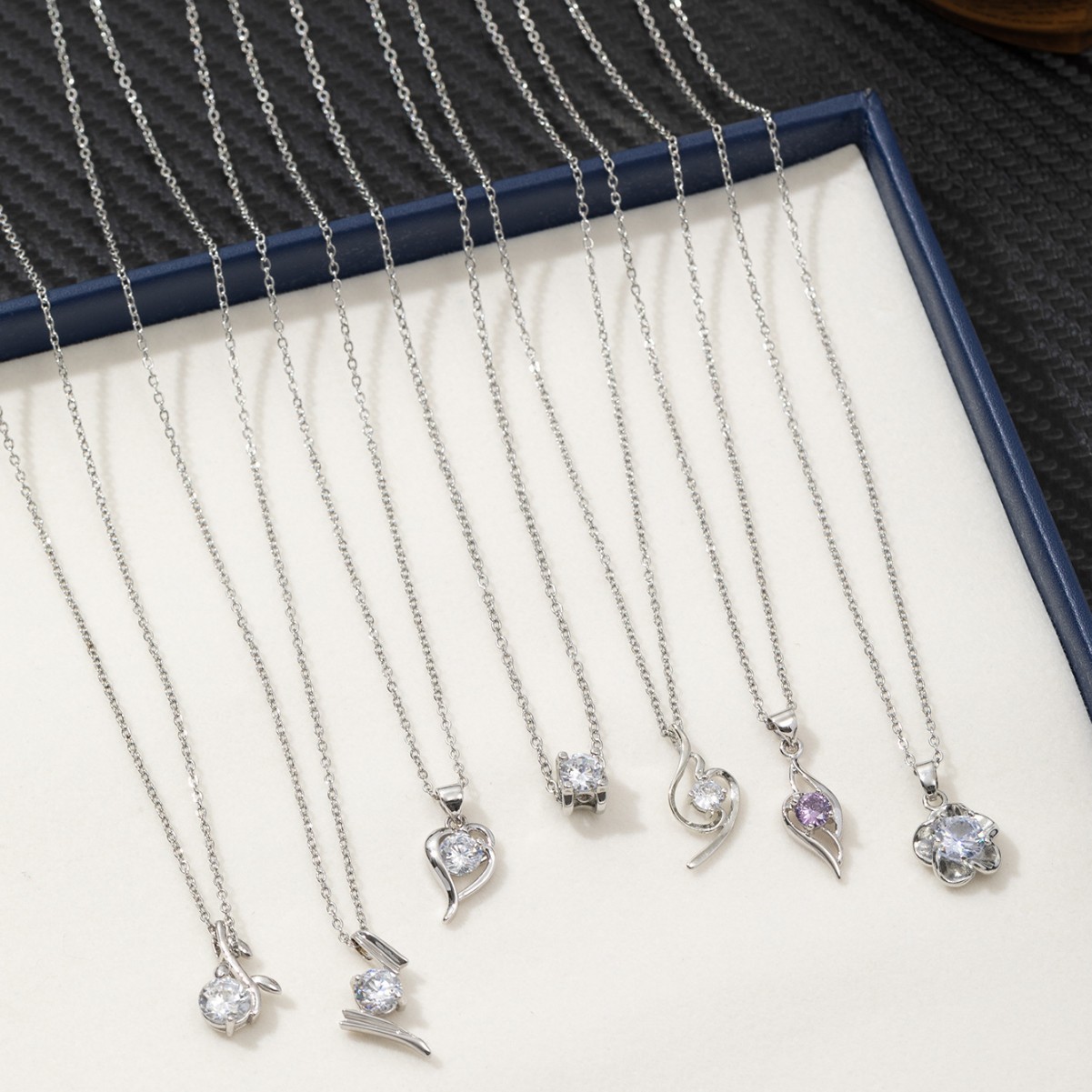 跨境合金锆石爱心花朵海豚简约百搭高级感吊坠项链锁骨链女批发潮