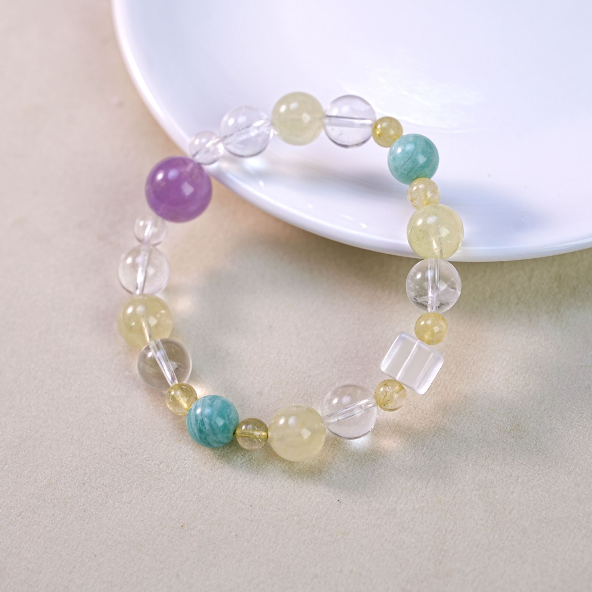 新款天然多巴胺天河山串珠手链女轻奢甜美高级感设计水晶手串饰品