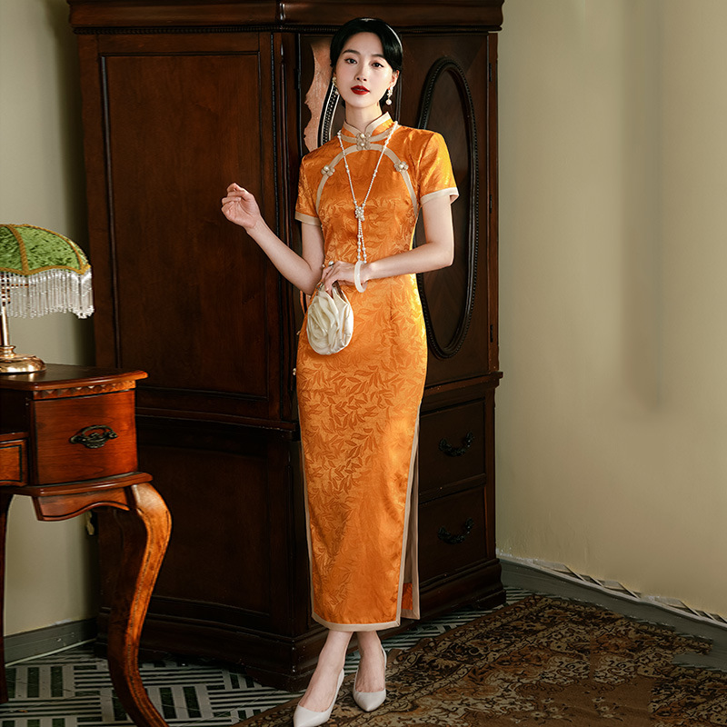 National trend cheongsam for women, Republic of China couple battle robes, Mongolian robes, slimming design sense details Picture