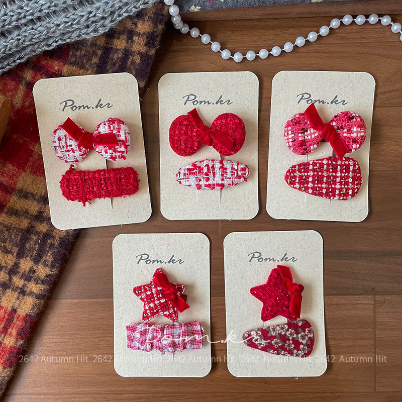 Nueva versión coreana otoño invierno dulce rojo atado arco clip de pelo niños hecho a mano paño lateral pelo roto clip flequillo mujer Pom.kr rojo atado clip de pelo conjunto estrella arco cuadros otoño invierno dulce chica delicado Application Scenario
