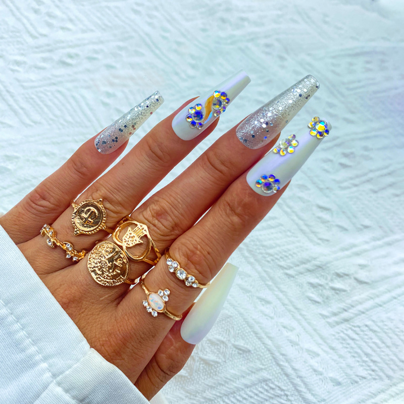 Wholesale of new cross-border artificial nails, extended trapezoidal ballet nail plates, diy nail art with rhinocones, and long wearable nails from Europe and America Application Scenario