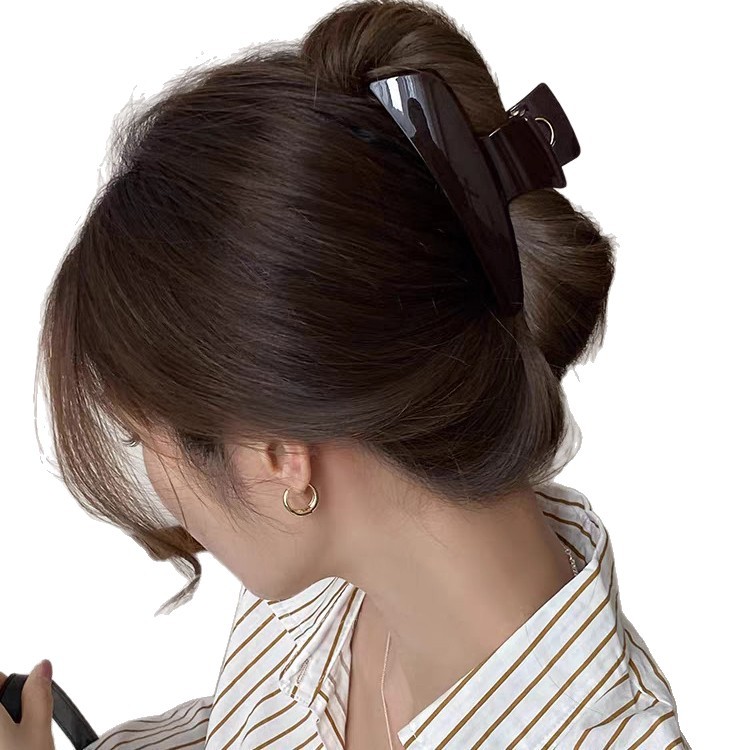 2025 Niche design Korean large hair clip for women, simple and versatile shark clip for the back of the head Item Picture