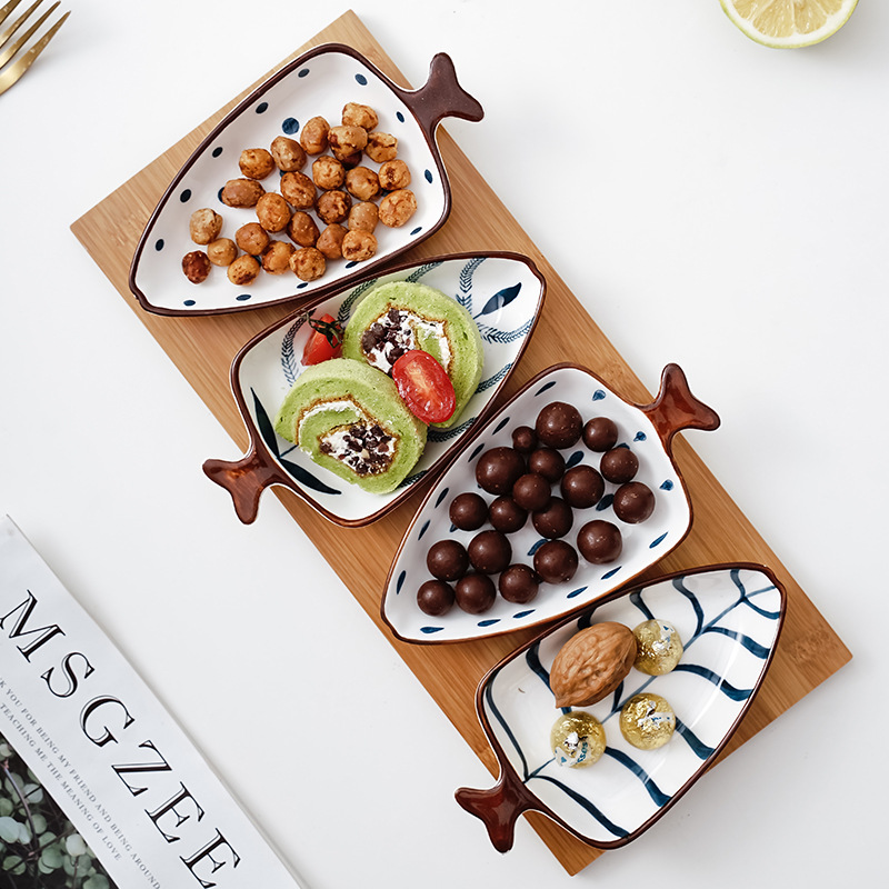 日式创意陶瓷小吃碟子干果坚果零食盘子分格水果盘小菜碟家用餐具