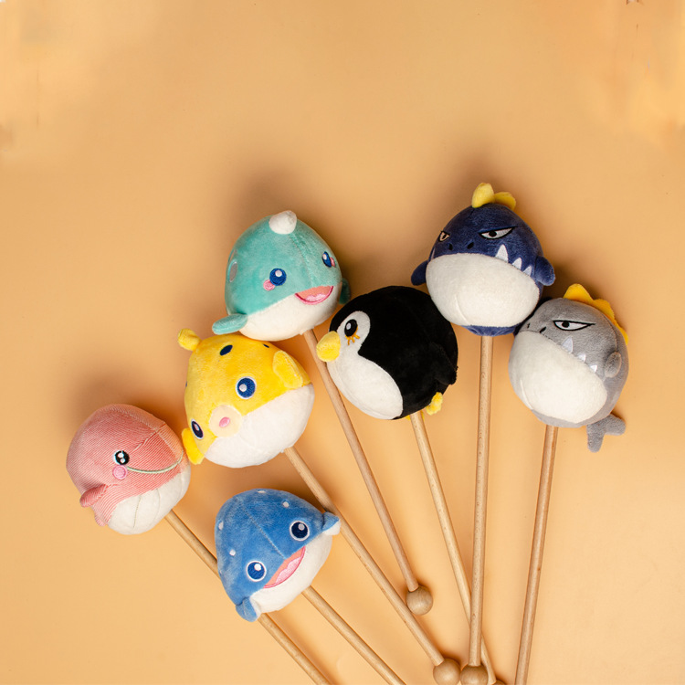 The aquarium series of home furnishings features creative fabric, plush massage hammers, water clusters, and back hammers. Logos can be added for production