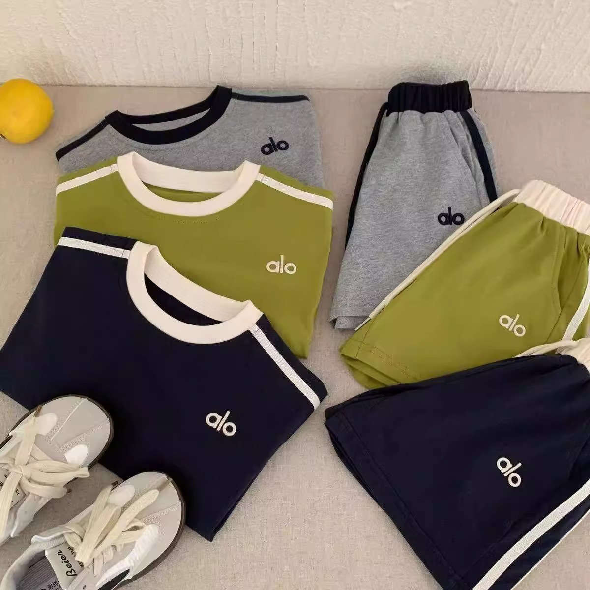 Children's short-sleeved set 2025 Summer Boys' and Girls' embroidered trendy brand, two-piece pure cotton T-shirt and shorts for kids Specification image