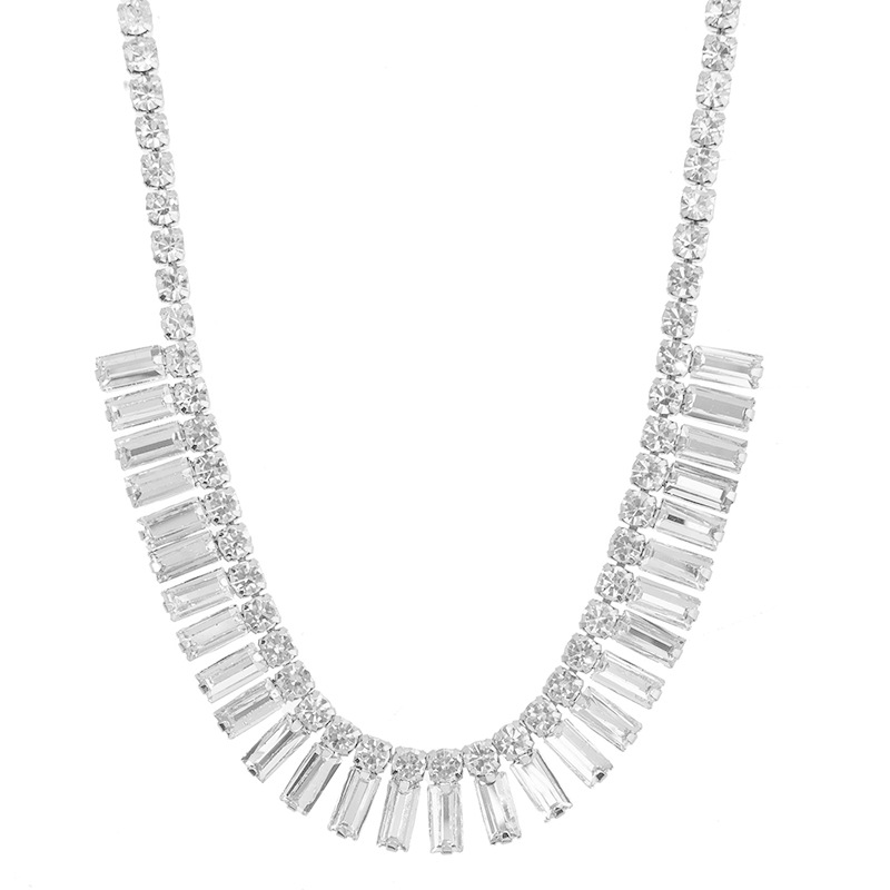 Exquisite square rhinestone necklace, exaggerated collarbone chain, cross-border European and American single-layer row diamond trendy InS-style necklace jewelry Application Scenario