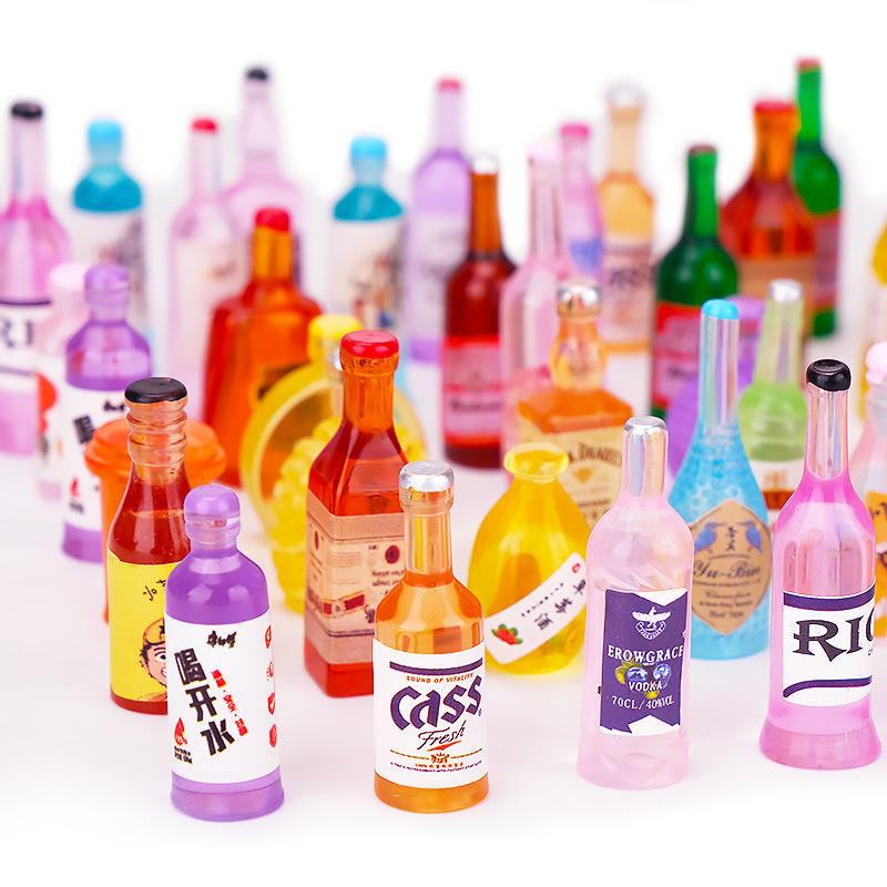 Douyin mini simulation small wine bottle resin cartoon three-dimensional small bottle accessory, food and play diy material display piece details Picture