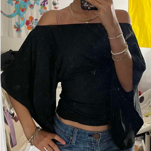 Spring new retro Ins-style women's clothing Amazon solid color basic versatile cape sleeve design off-the-shoulder top details Picture