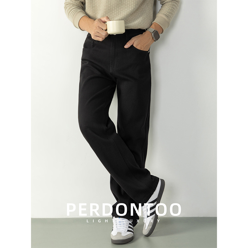 Amekaki men's loose and casual black trousers are breathable and comfortable for one use