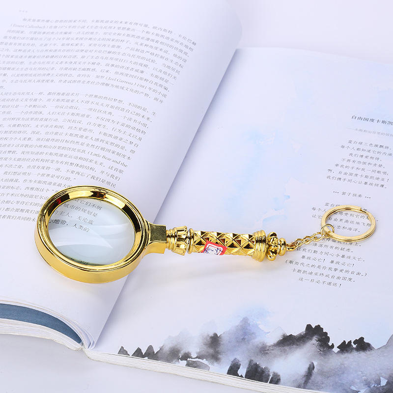 Fashionable new gold-plated flower straight handle magnifying glass, personalized handheld reading glass for the elderly, gift flower handle magnifying glass Application Scenario