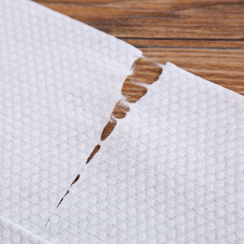 Disposable face towel, beauty salon cotton soft towel, dry and wet dual-purpose, pearl texture face cleaning and makeup removal towel, thickened cleansing towel Application Scenario